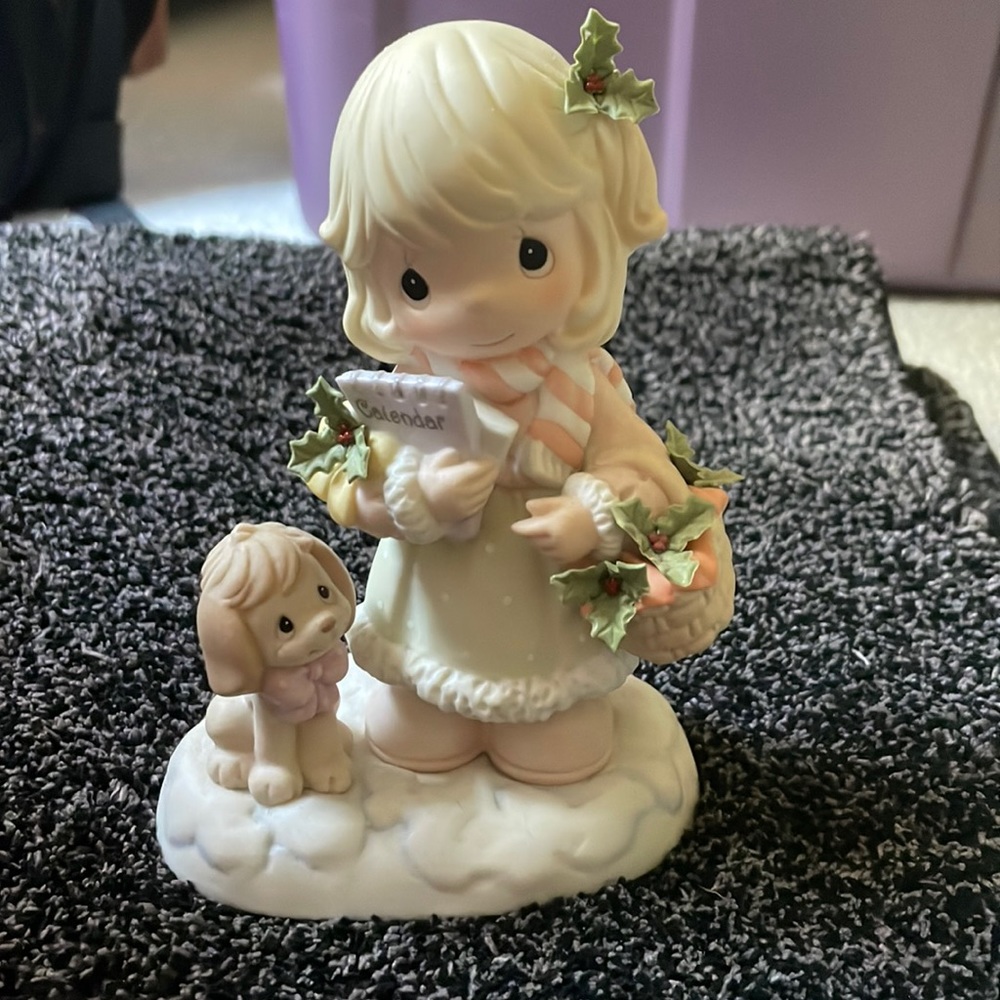 Precious Moments “holly full of foresight” figurine